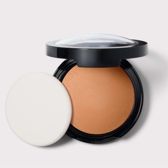 Laura Geller Other - Laura Geller double Take Baked Full Coverage Foundation - Shade deep 0.9 oz
